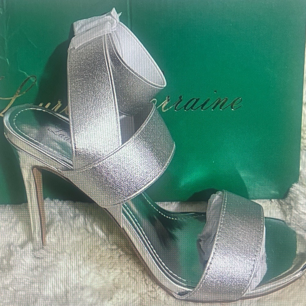 New Women’s LaurennLorraine Metallic Silver Heels. Style Dallas.  7